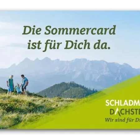 Joloisia Mit Blick Auf Planai *